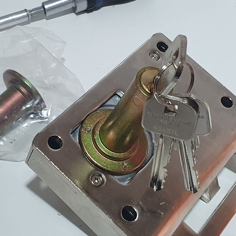 Cambio de Cerraduras y Bombinesa Domicilio